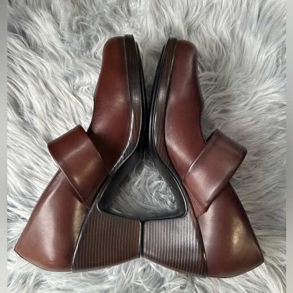 Dansko Womens size 40 Mary Jane Leather Heels Brown Slip On - Picture 1 of 8